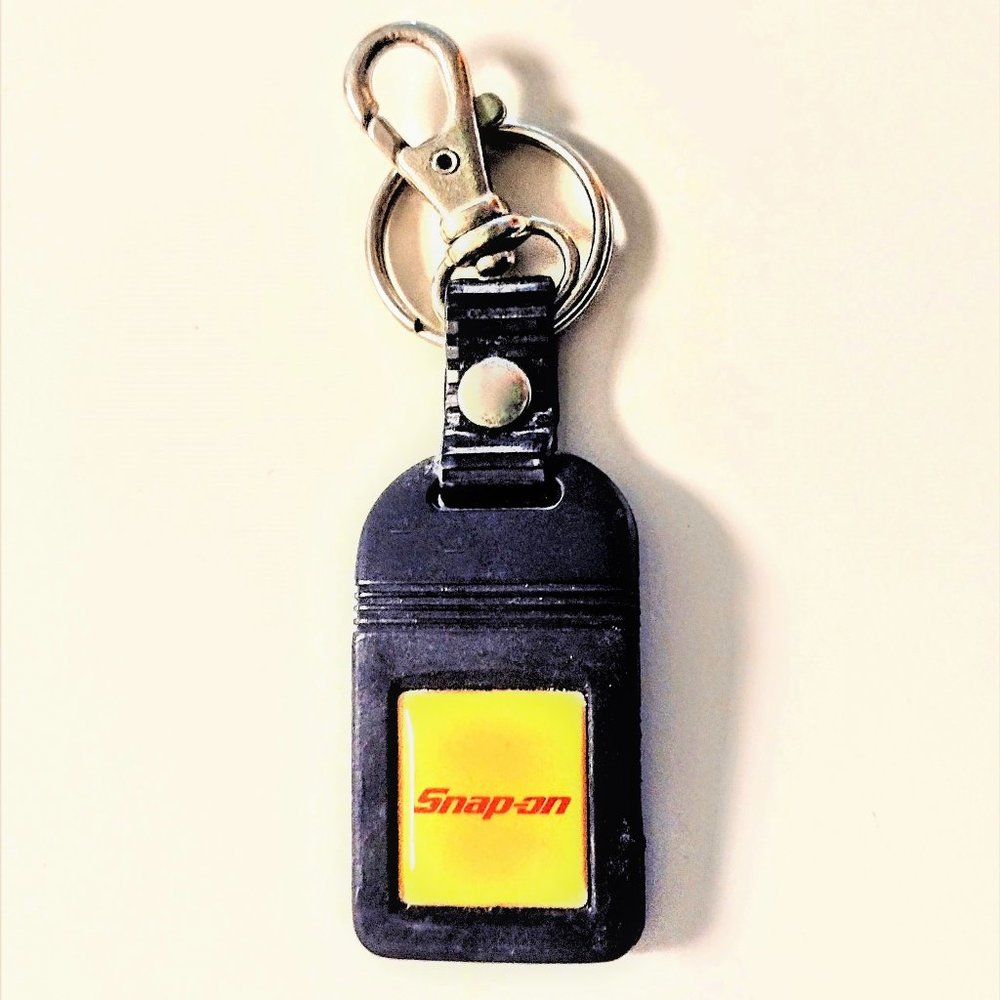 Vintage Snap-on Key Chain ~ Heavy Duty Ring/Swivel Hook ~ Angled Rubber ~ RARE!
